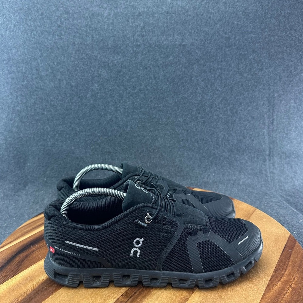 On Cloud 5 Womens Size 10 Triple Black Athletic Running Walking Shoes Sneakers